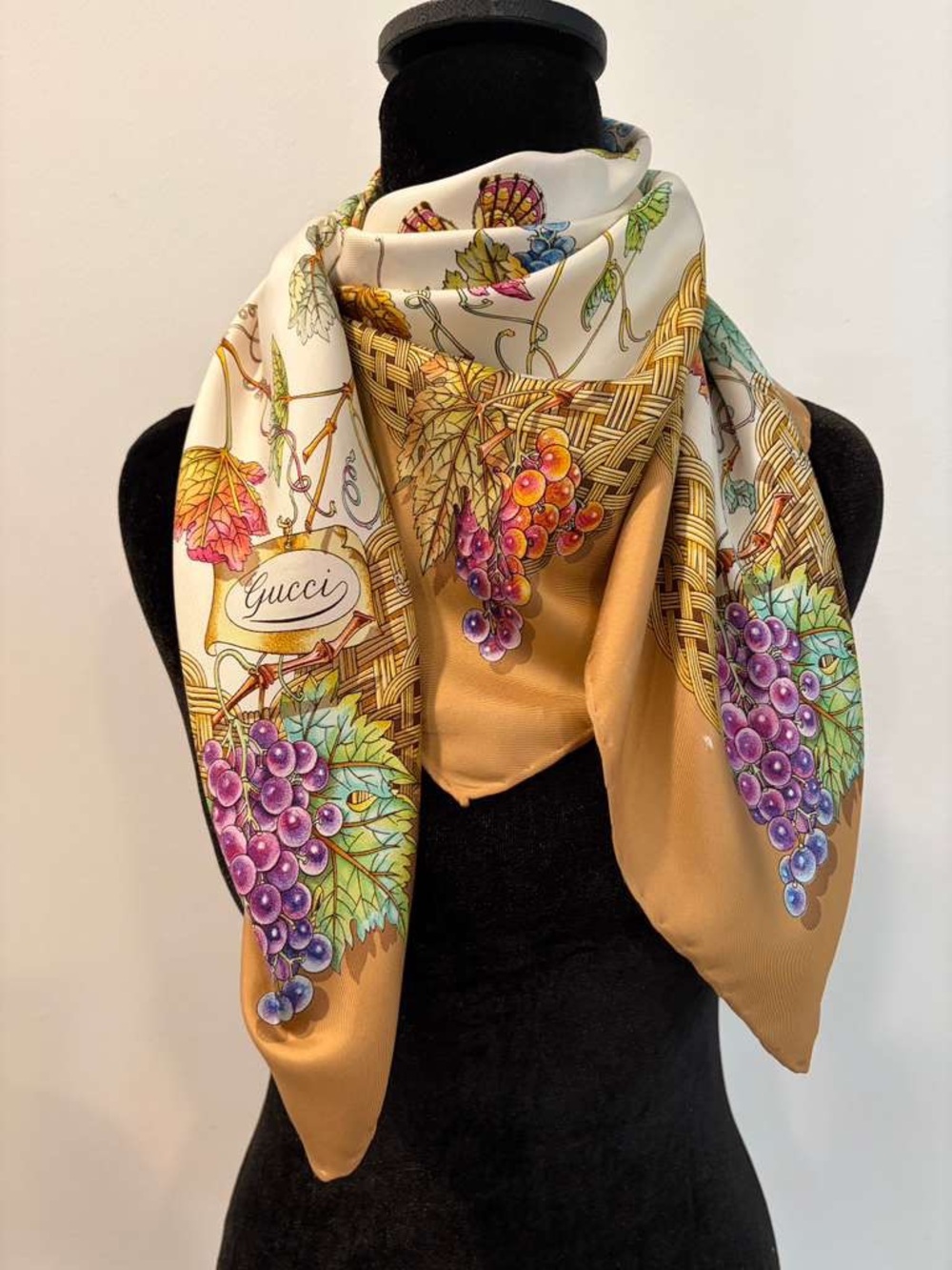 Gucci Silk Scarf Floral Butterfly Cream Hand Rolled - Picture 8 of 12